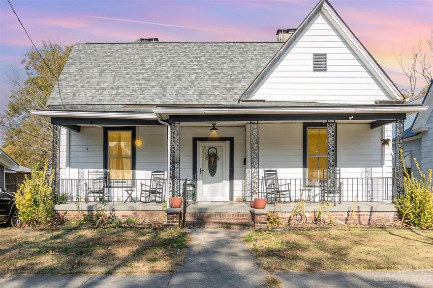 Absolutely adorable 3 BR/ 2 BA home with gorgeous hard wood floors, new roof (Oct. 2023). Sit on the rocking chairs on the front porch or hang out in the backyard by a fire pit while the kids play. Updated kitchen and bathrooms. Schedule your appointment today.