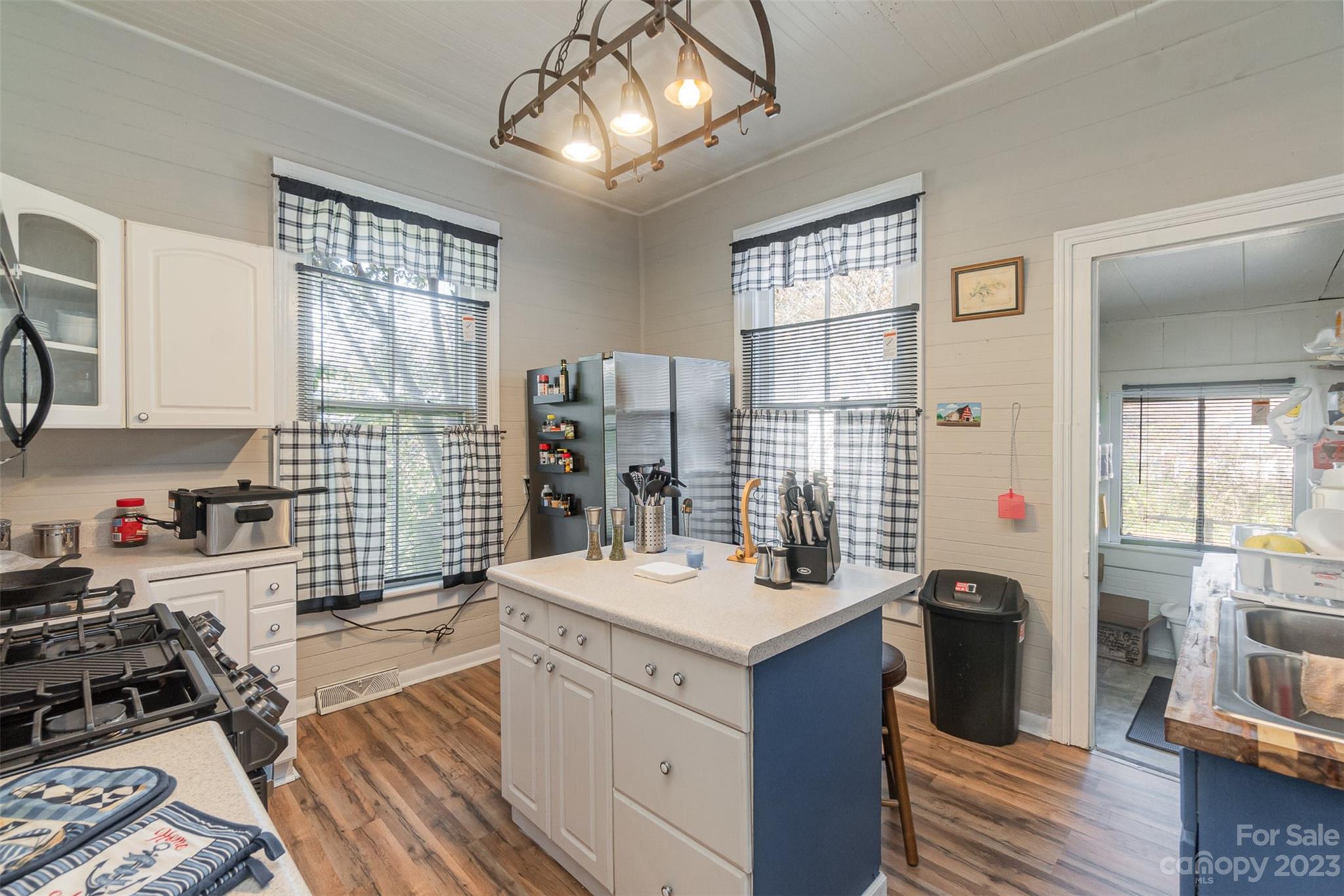 AB Andrews Jr - Residential