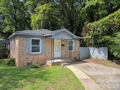 Photo of 2835 Willow Street #1, Charlotte, NC 28208 (MLS # 4414493)