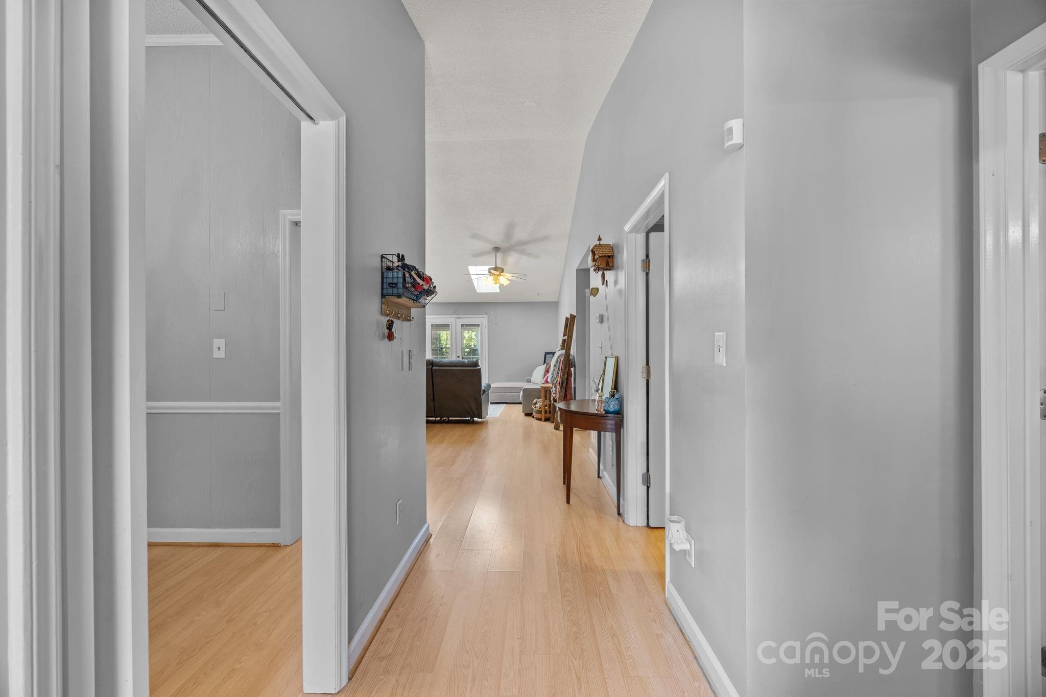 1300 Larchmont Place 501
