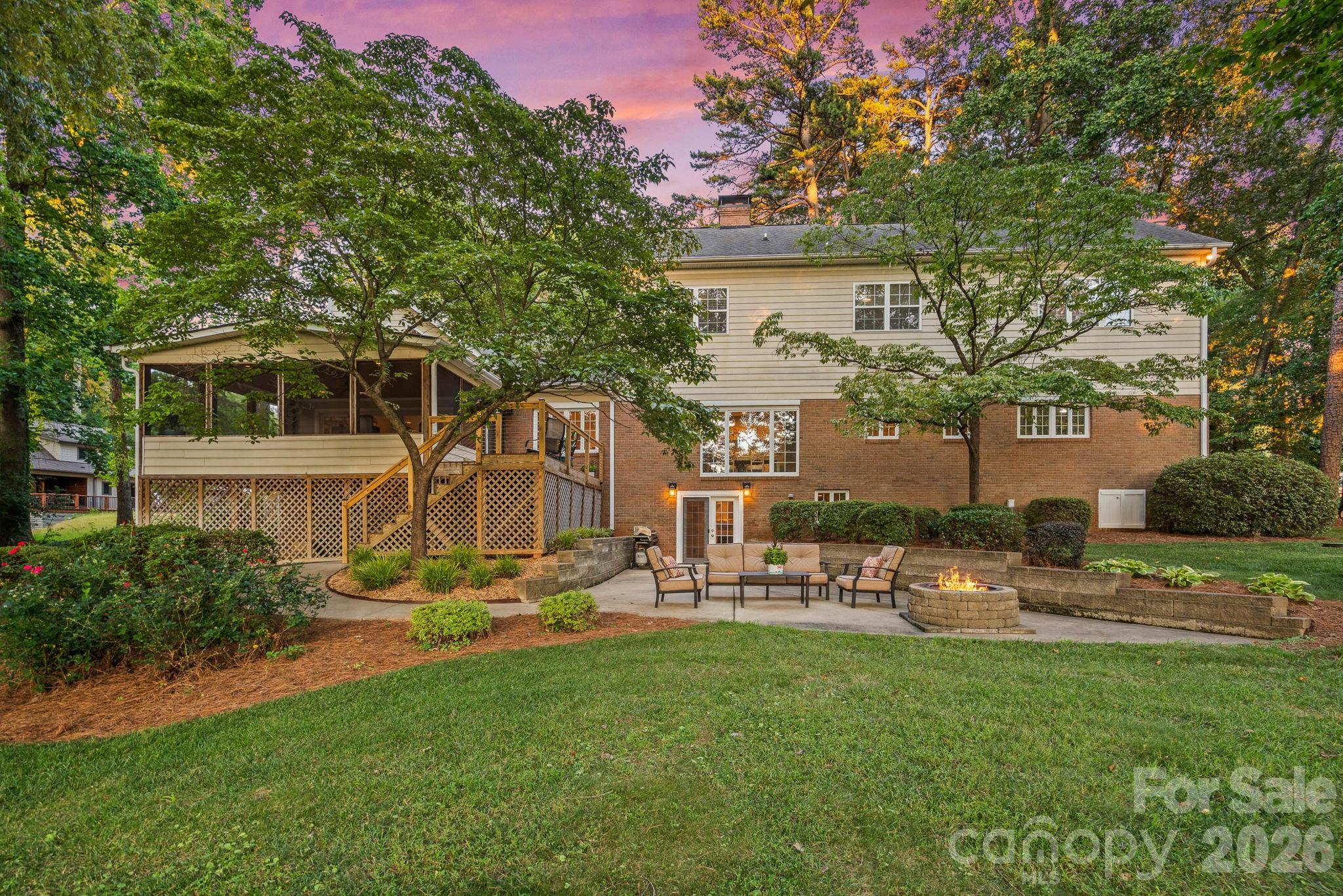 385 Sundown Road