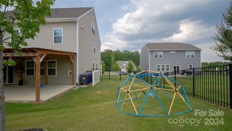 A home in Huntersville