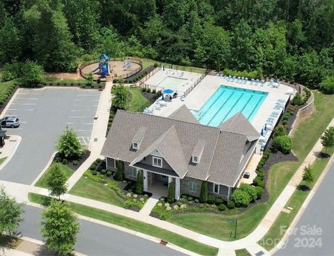 A home in Huntersville