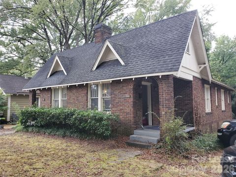 Photo of 1817 Thomas Avenue, Charlotte, NC 28205 (MLS # 4341329)