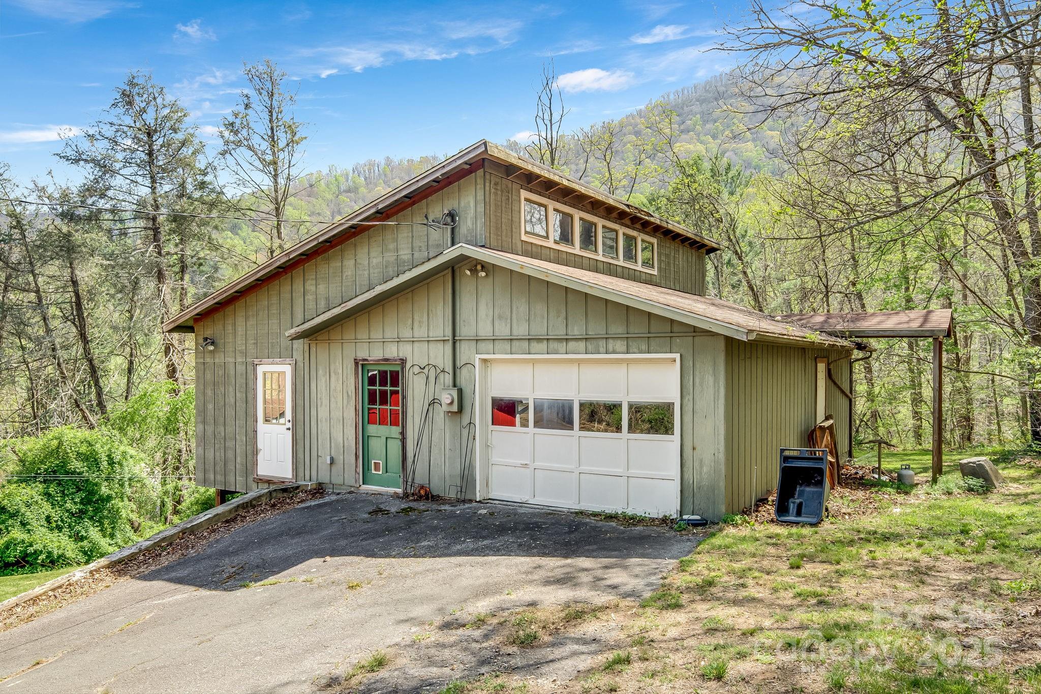 37 Timber Creek Drive