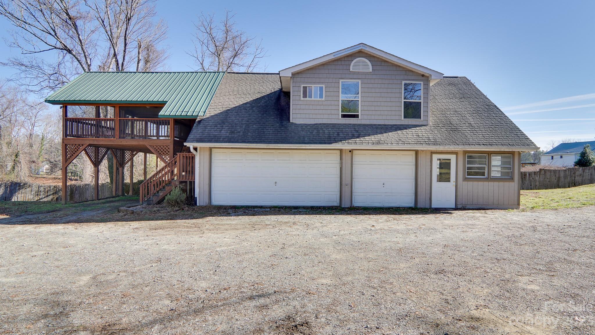 14 & 16 Rosebud Lane