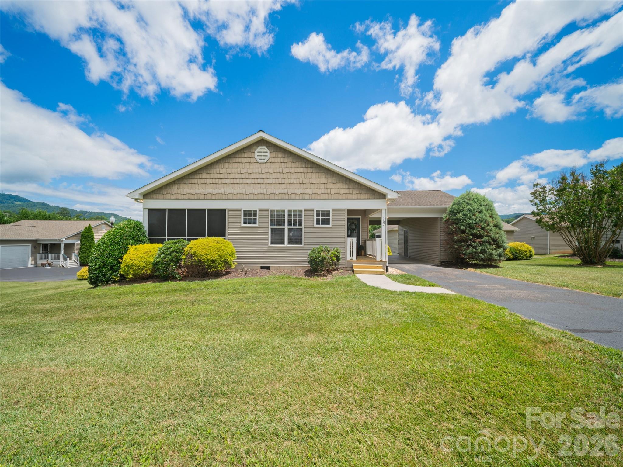 107 Cottage Loop