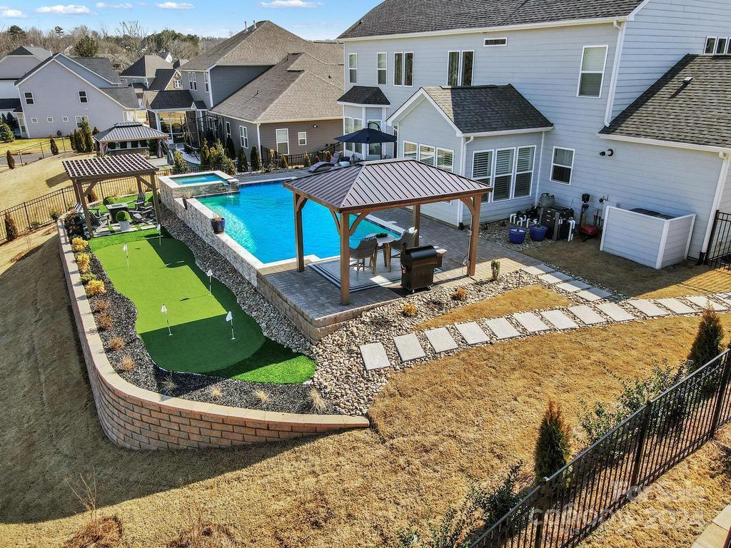 The Estates At Covington - Residential