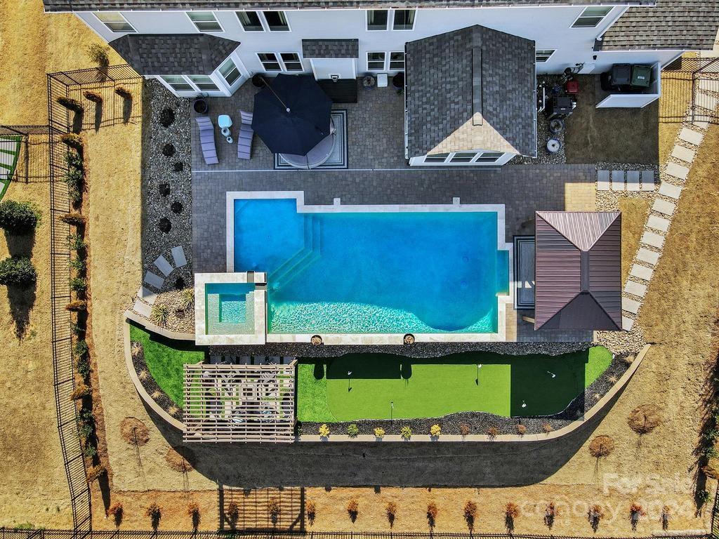 The Estates At Covington - Residential