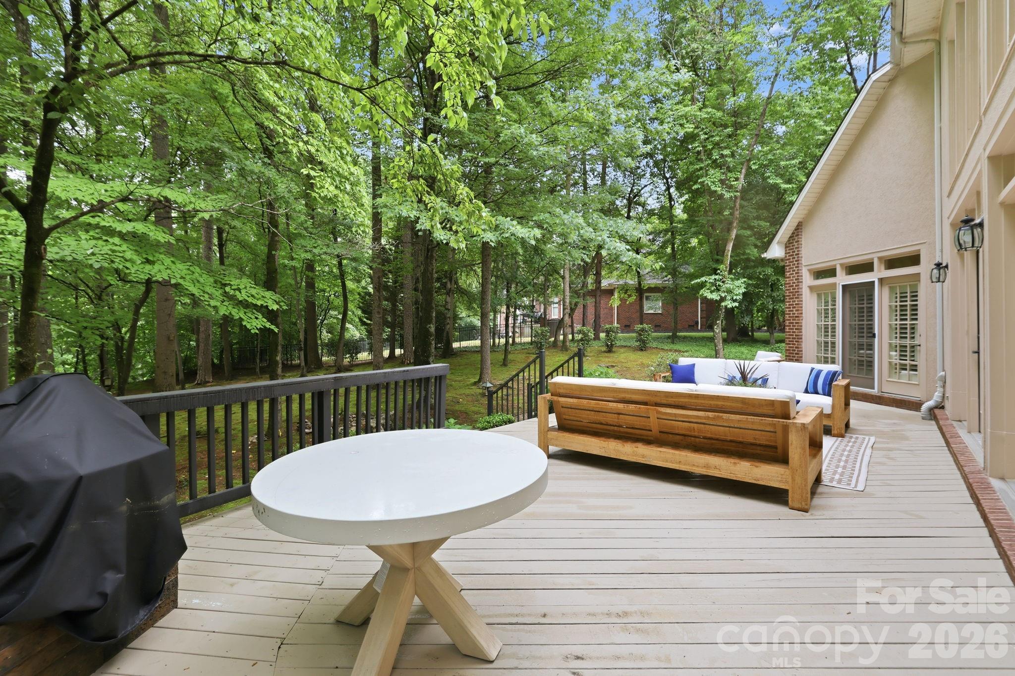 Pinsto Forest - Residential