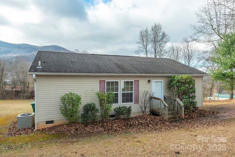 332 Richmond Avenue Swannanoa NC 28778