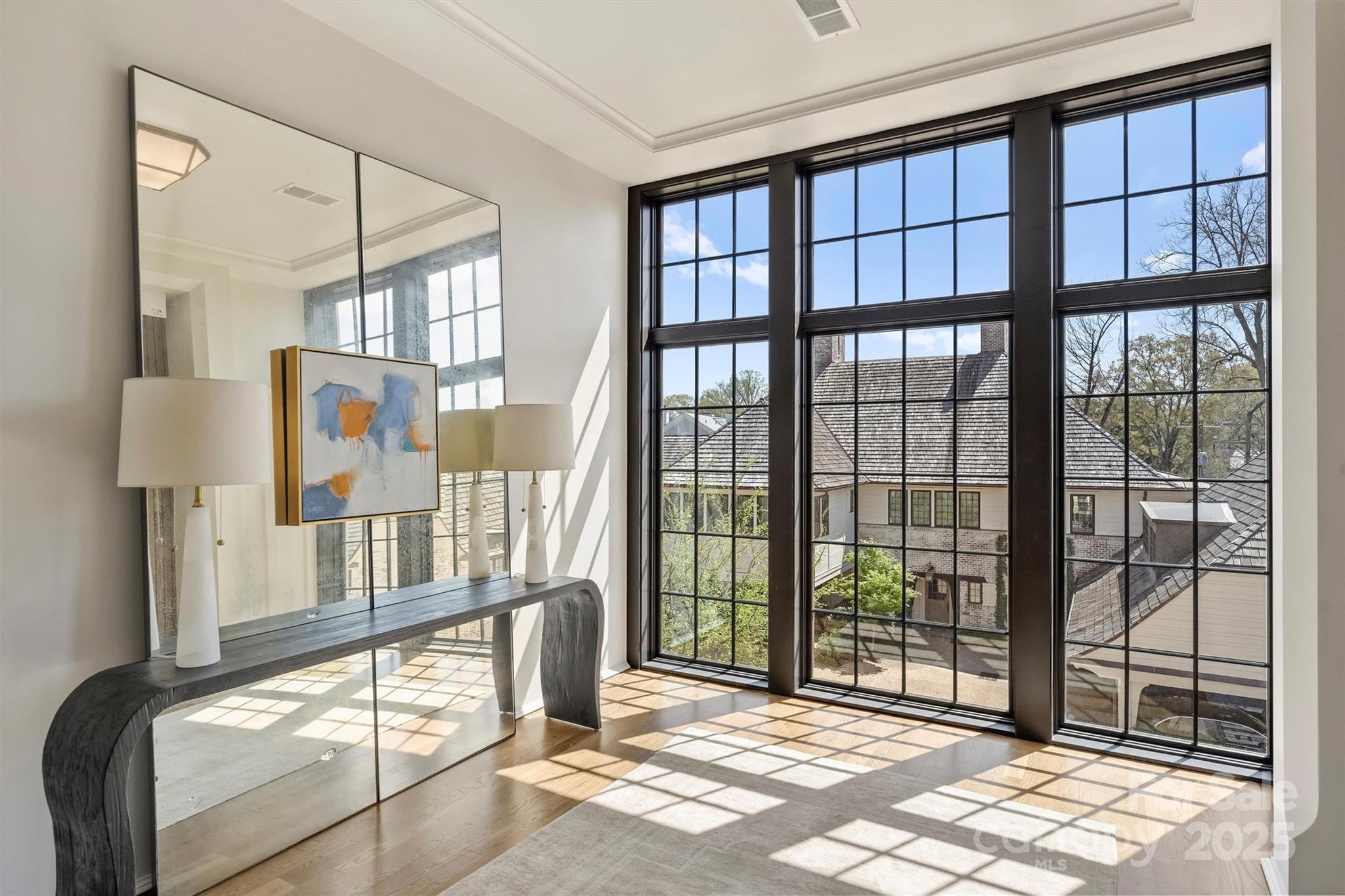 1168 Queens Road