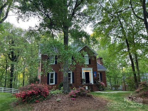 8217 Lansford Road Charlotte NC 28277