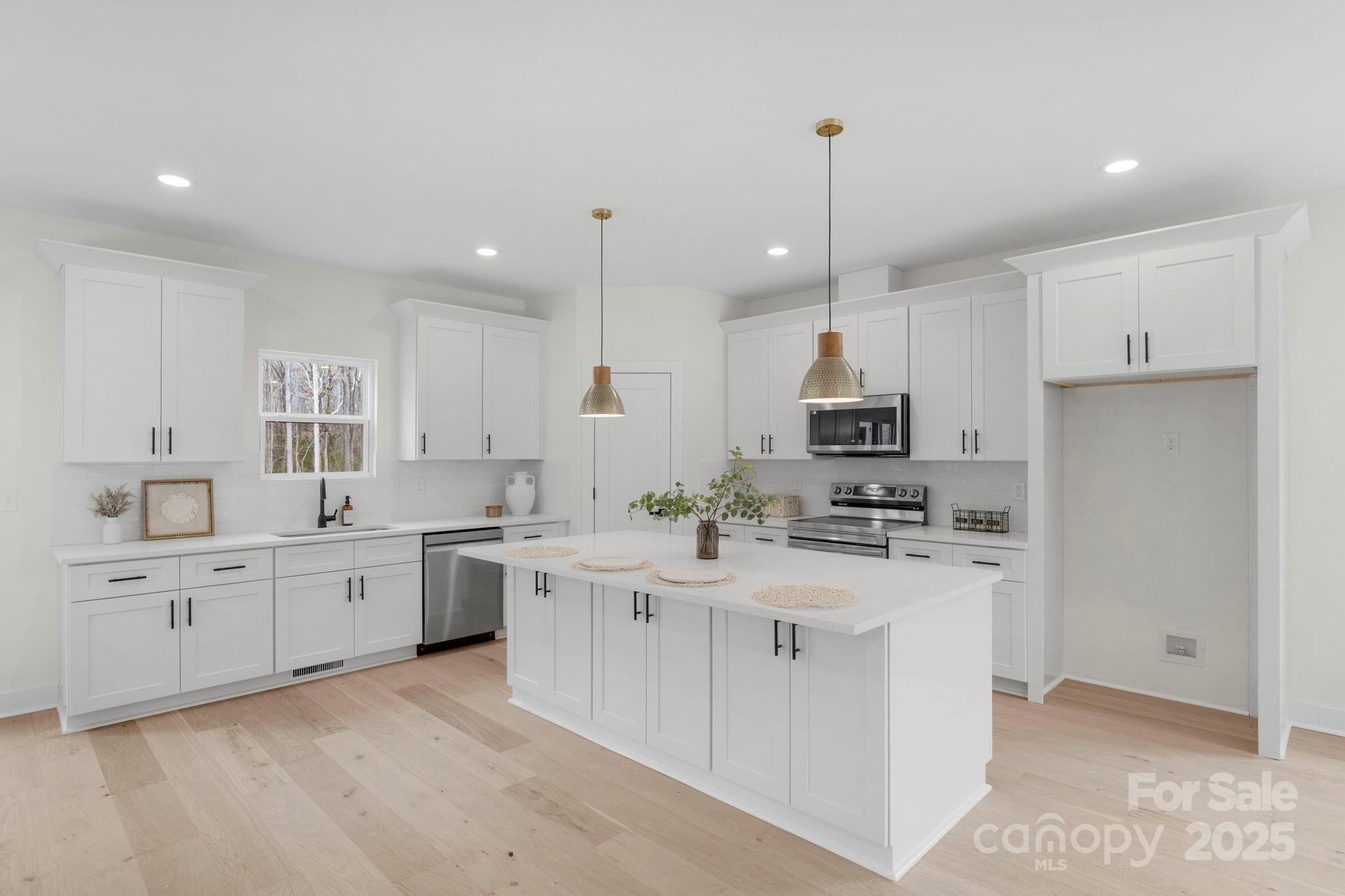 5002 Parkwood School Road