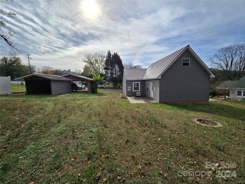 A home in Hickory