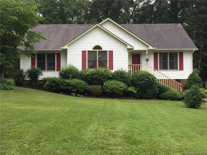 Well built home with loads of updates!  This three bedroom, two full bath home features a split floor plan, vaulted ceilings, and a wired workshop (12 x 20) with an additional storage shed.  New deck flooring in 2017, new carpet in great room and owners' suite in 2016, new HVAC with gas pack in 2014, new gas stove and oven in 2013, and new roof and vinyl siding in 2011.  Must see to appreciate the value of the maintenance and updates, and it's in the award winning Fort Mill School District.