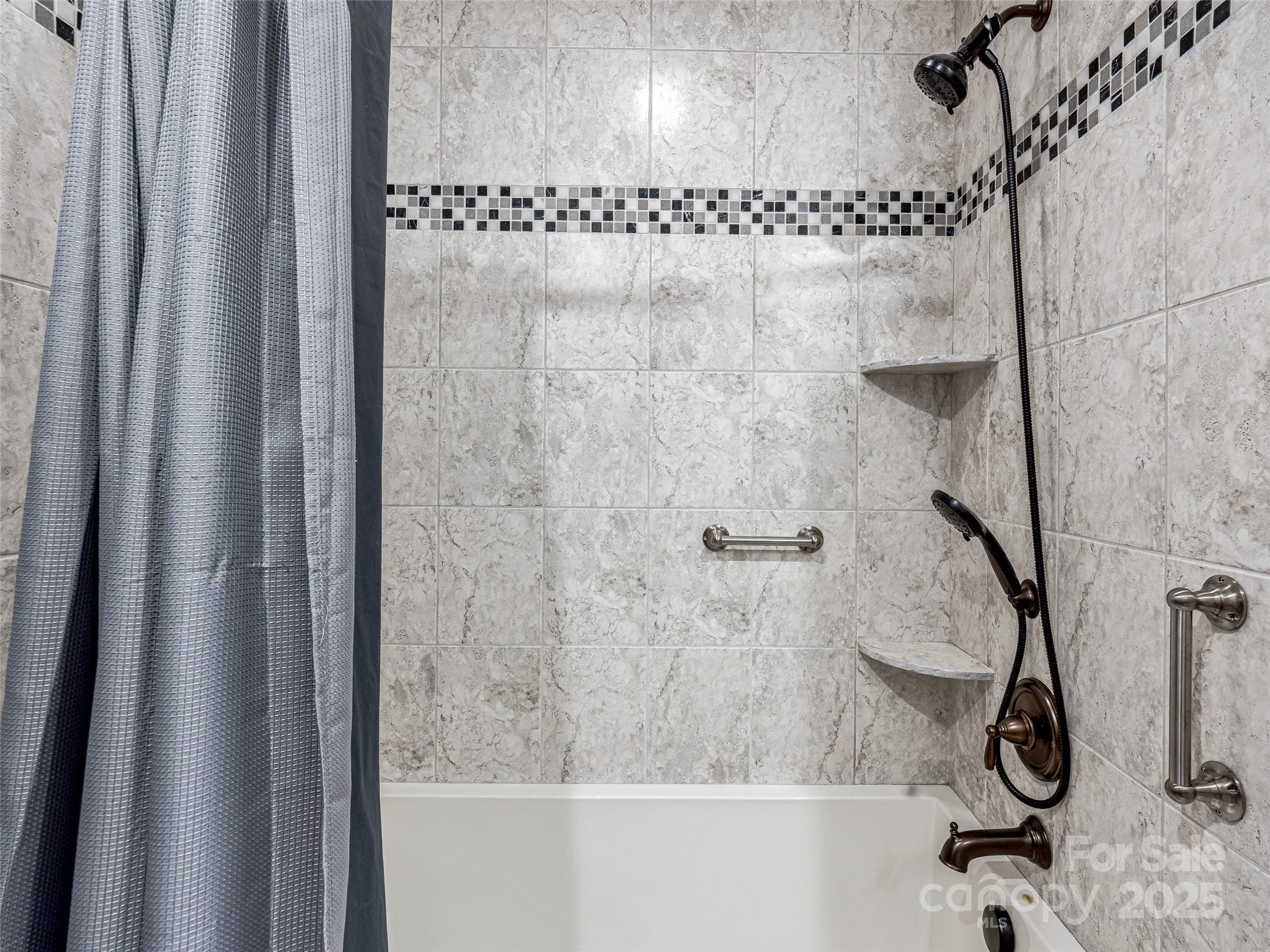 Tanglewood Heights - Residential