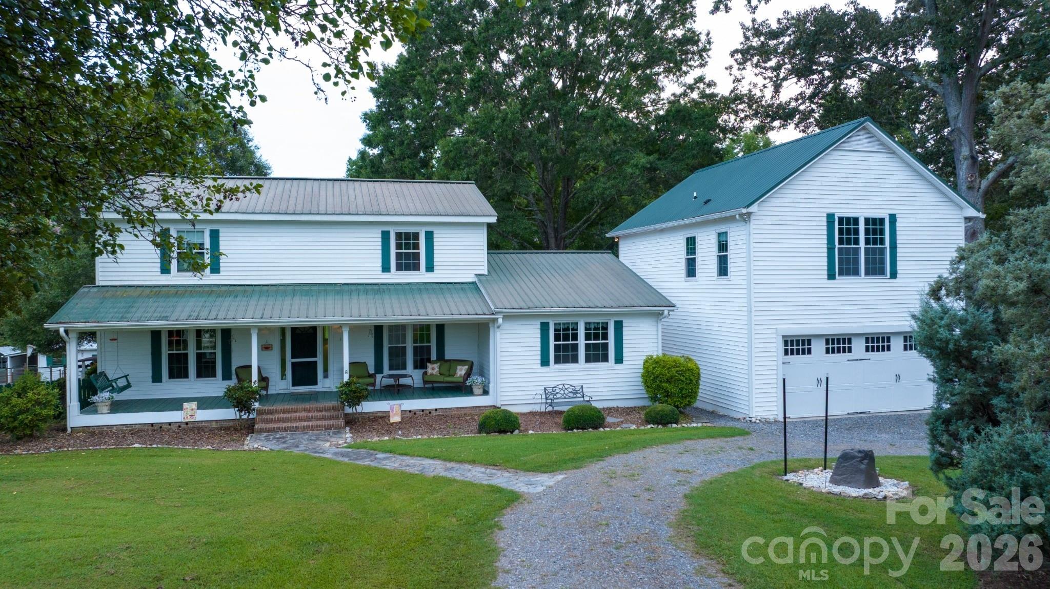 4904 Willow Pond Road