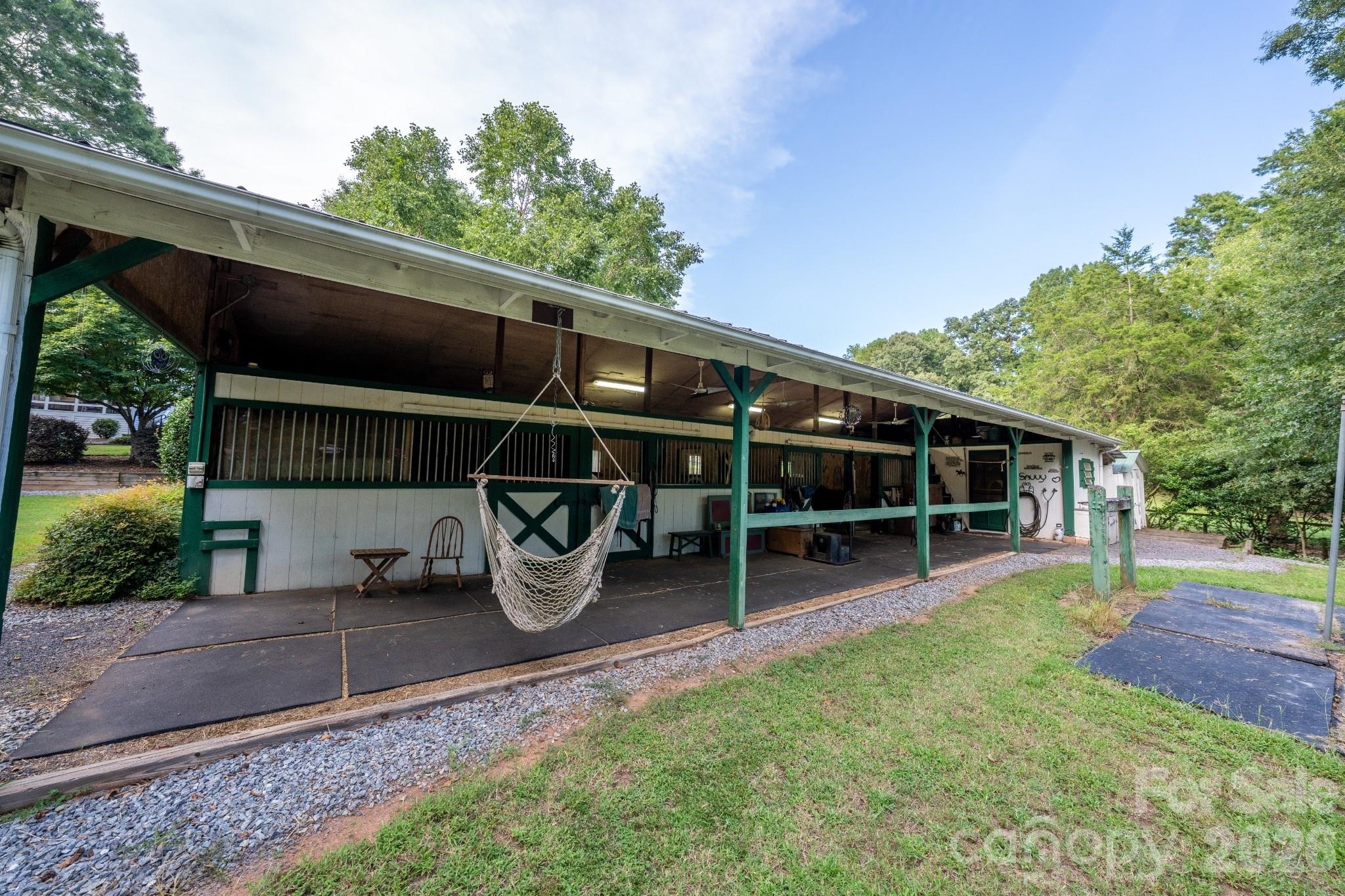 4904 Willow Pond Road