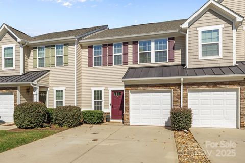 7443 Red Mulberry Way Charlotte NC 28273