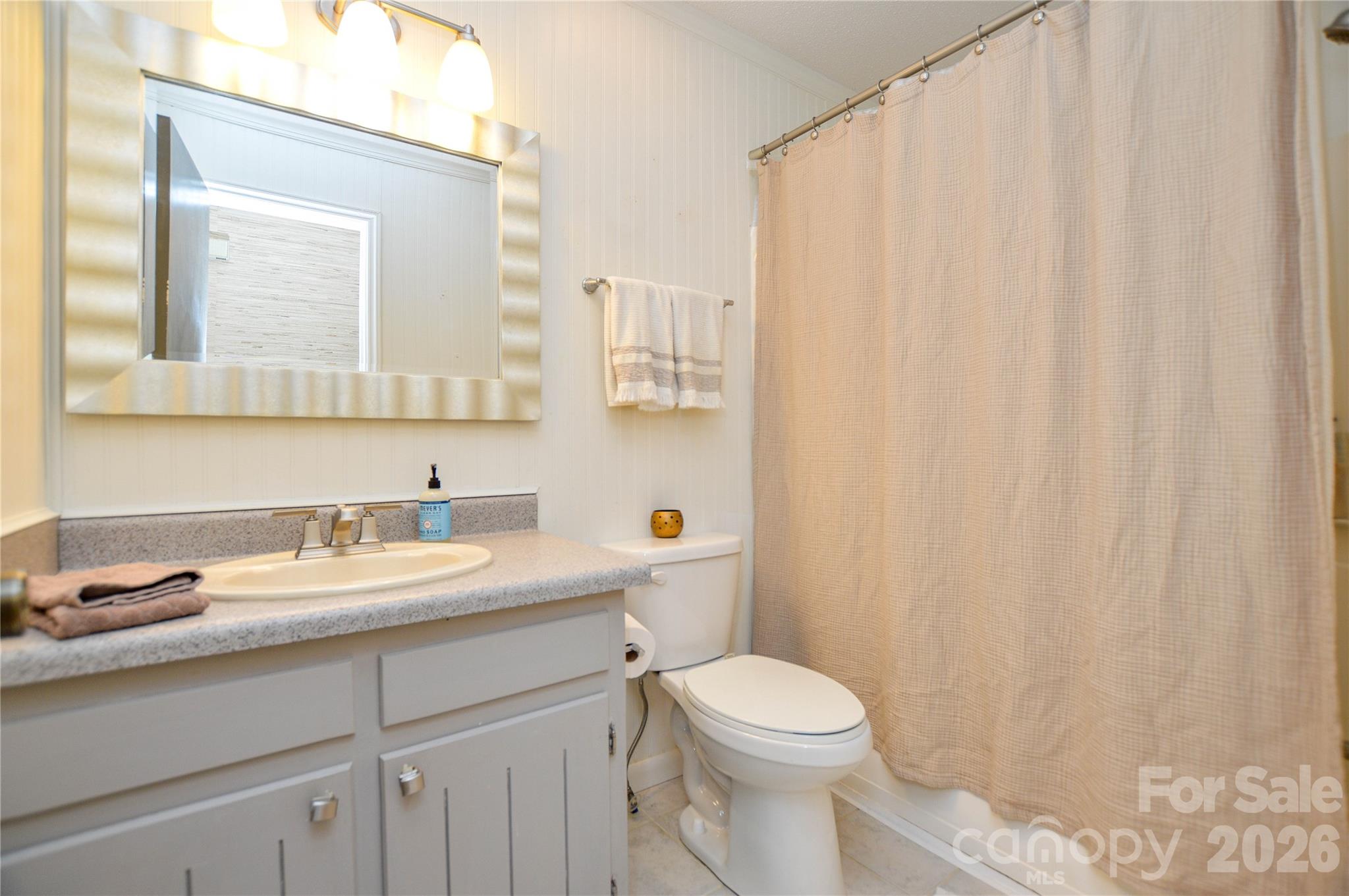 Tega Cay - Residential