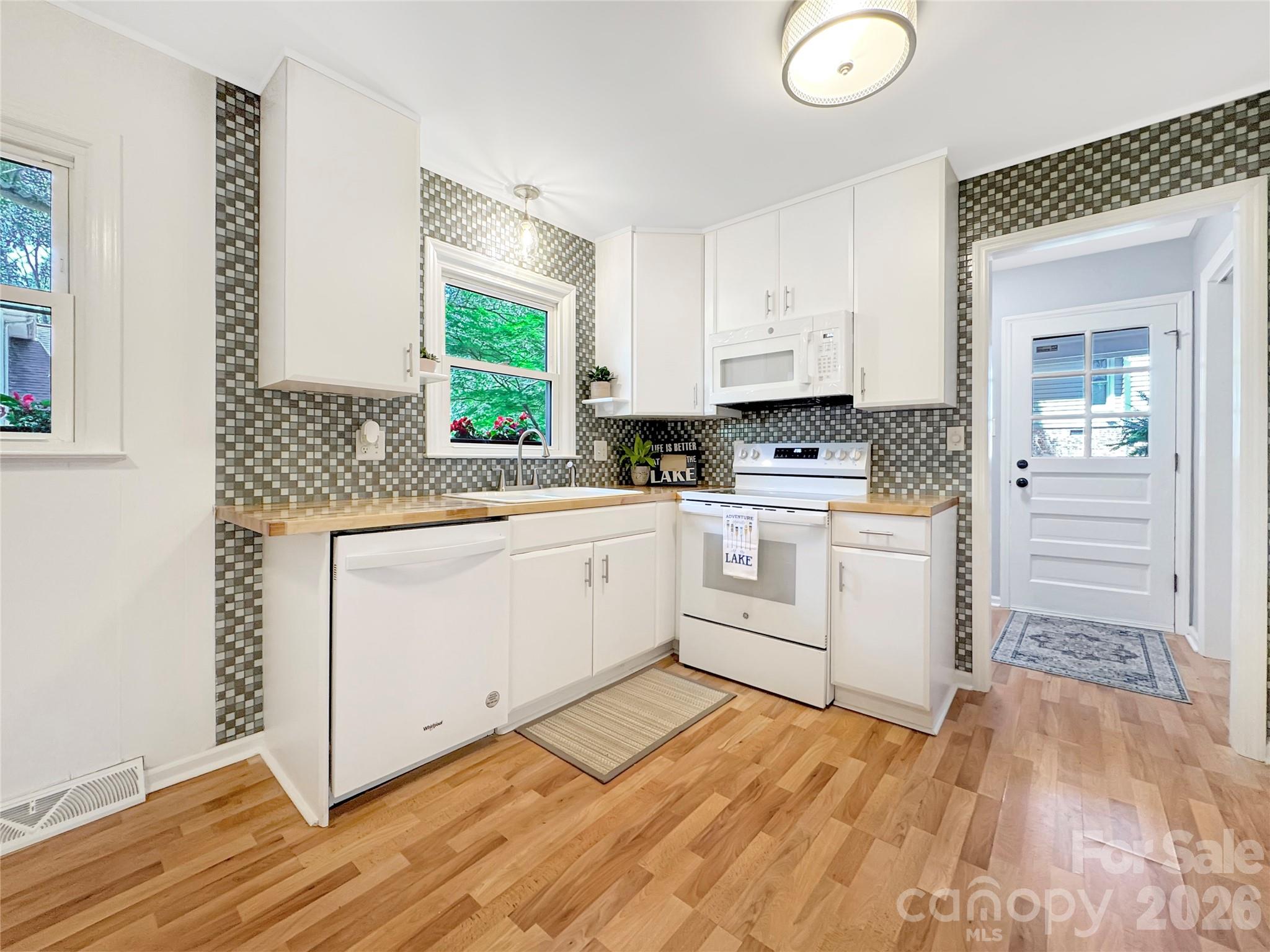 Tega Cay - Residential