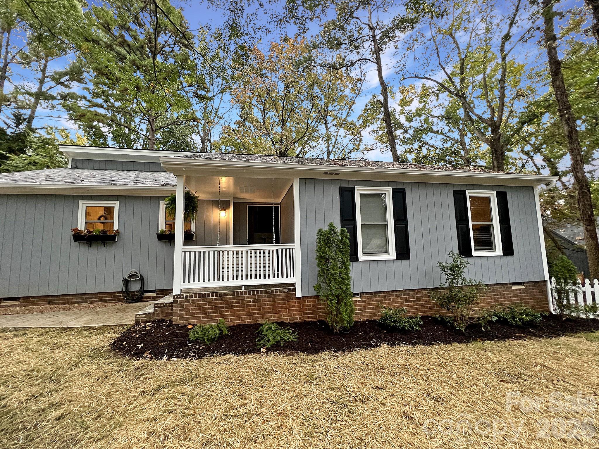 Tega Cay - Residential