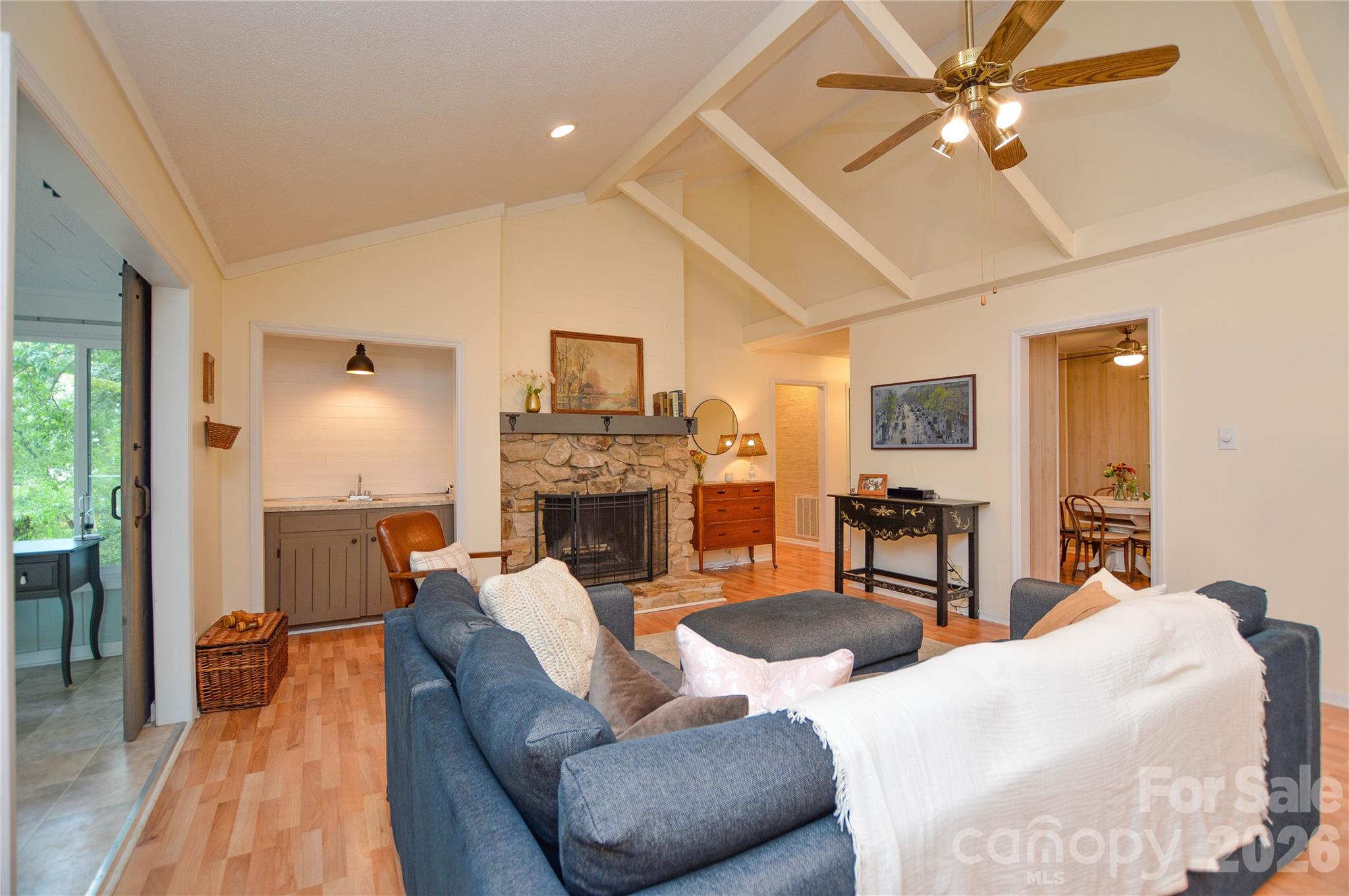 Tega Cay - Residential