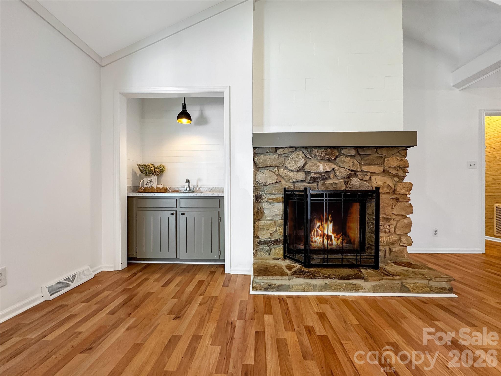 Tega Cay - Residential