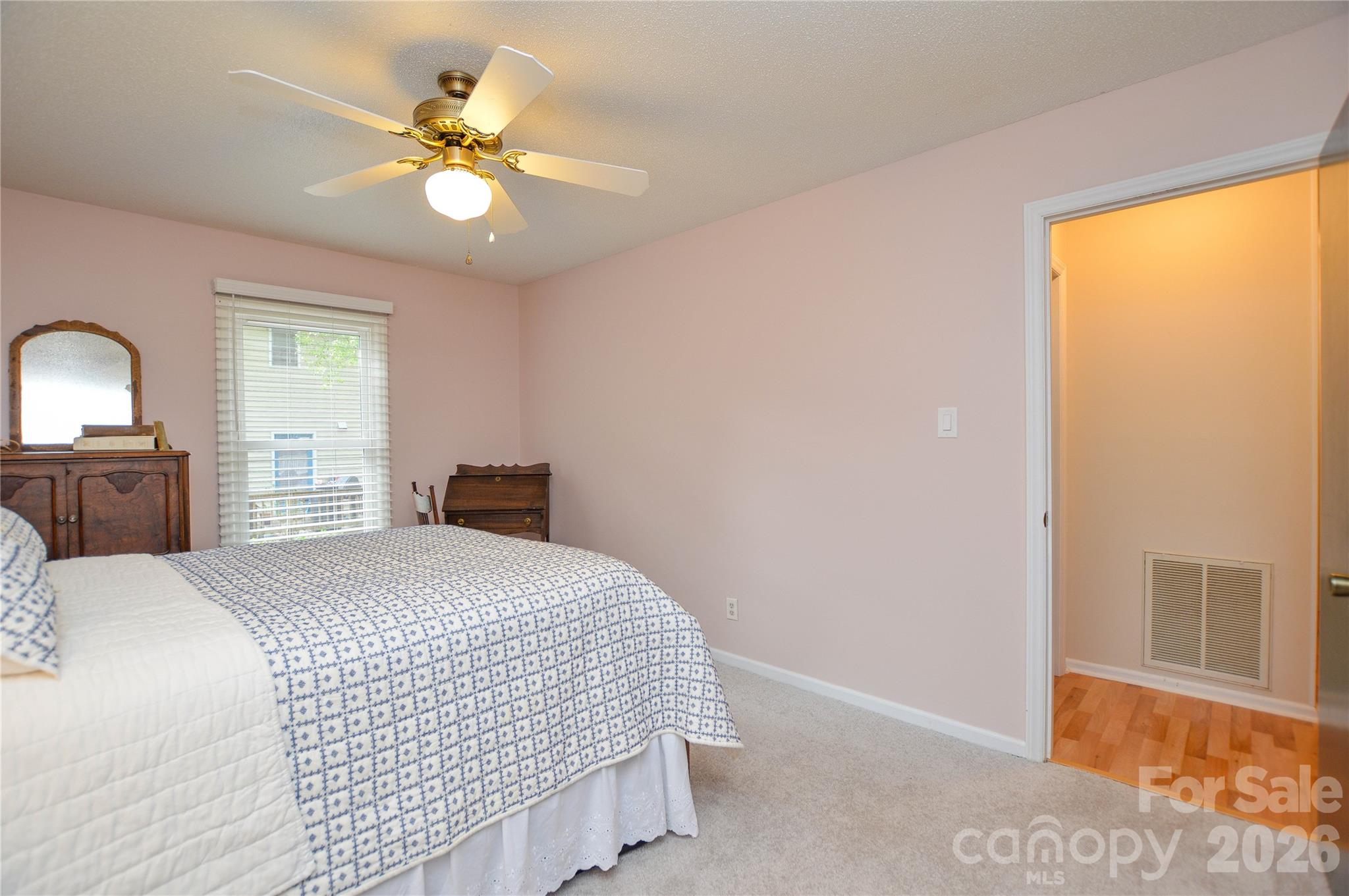 Tega Cay - Residential