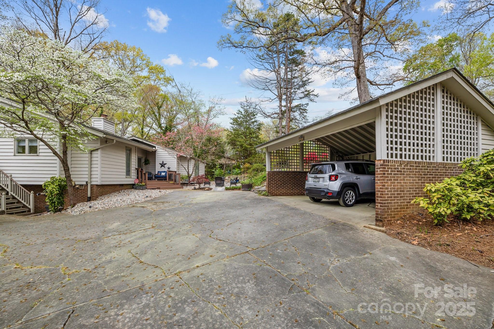 River Hills - Residential