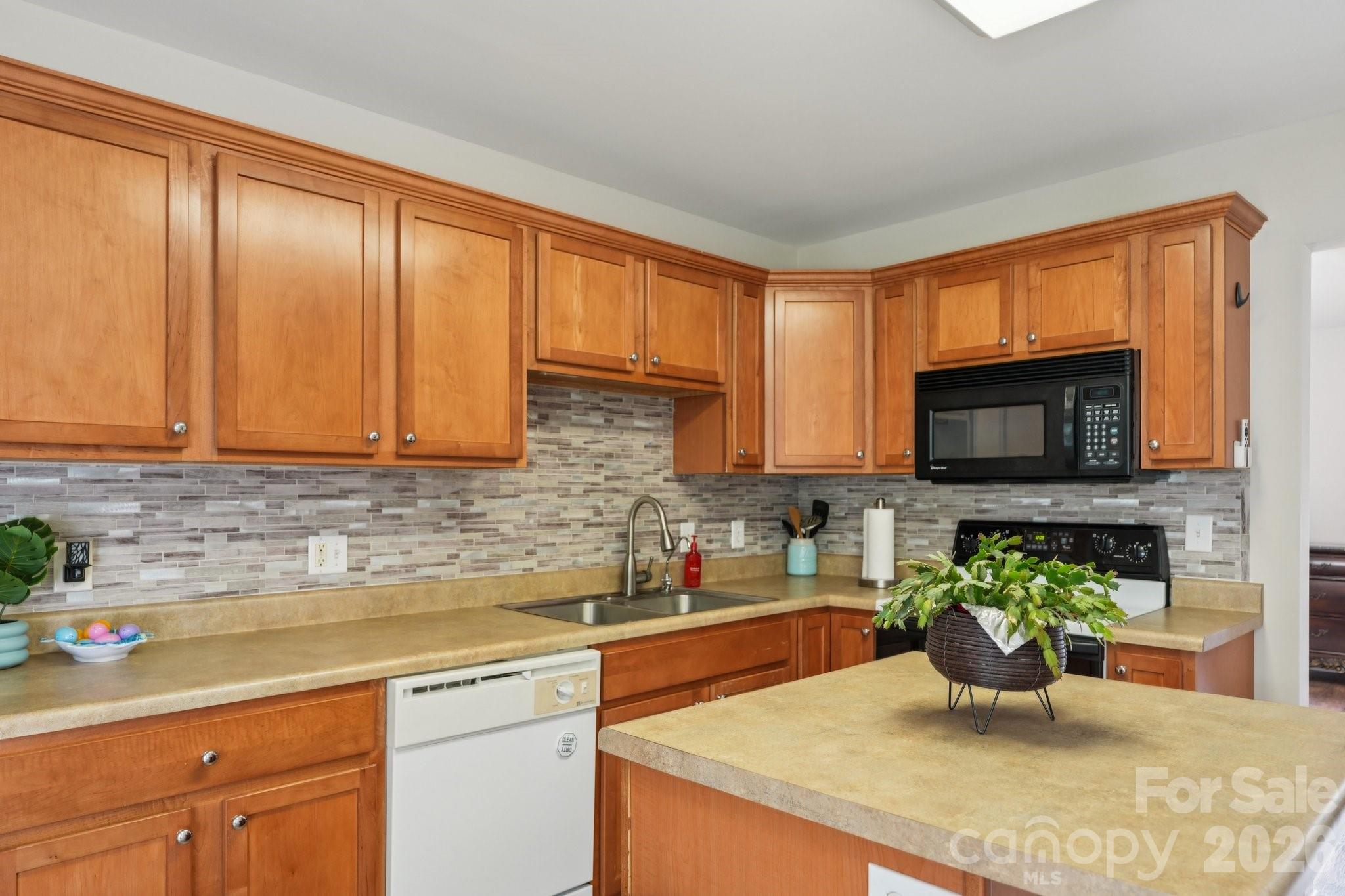 2041 Brantley Creek Drive