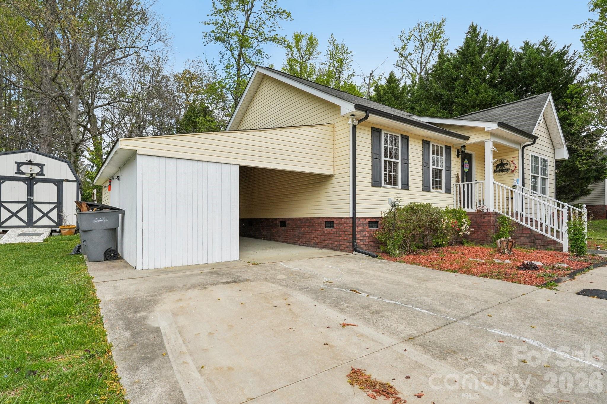 2041 Brantley Creek Drive