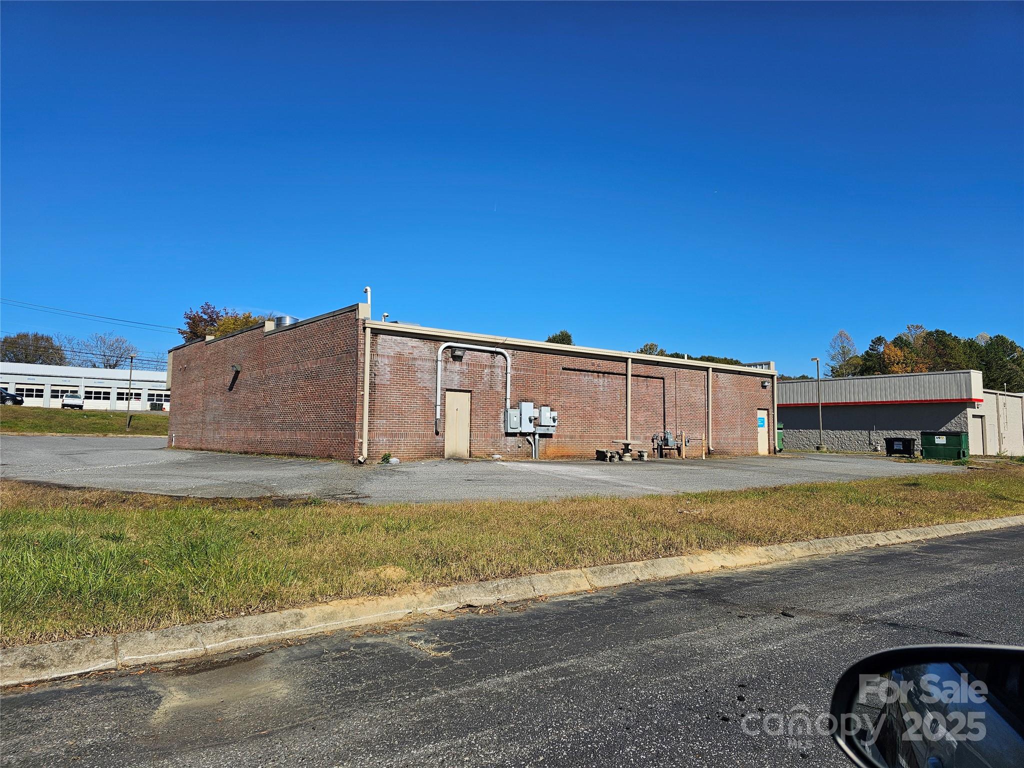 1000 E Main Street Street