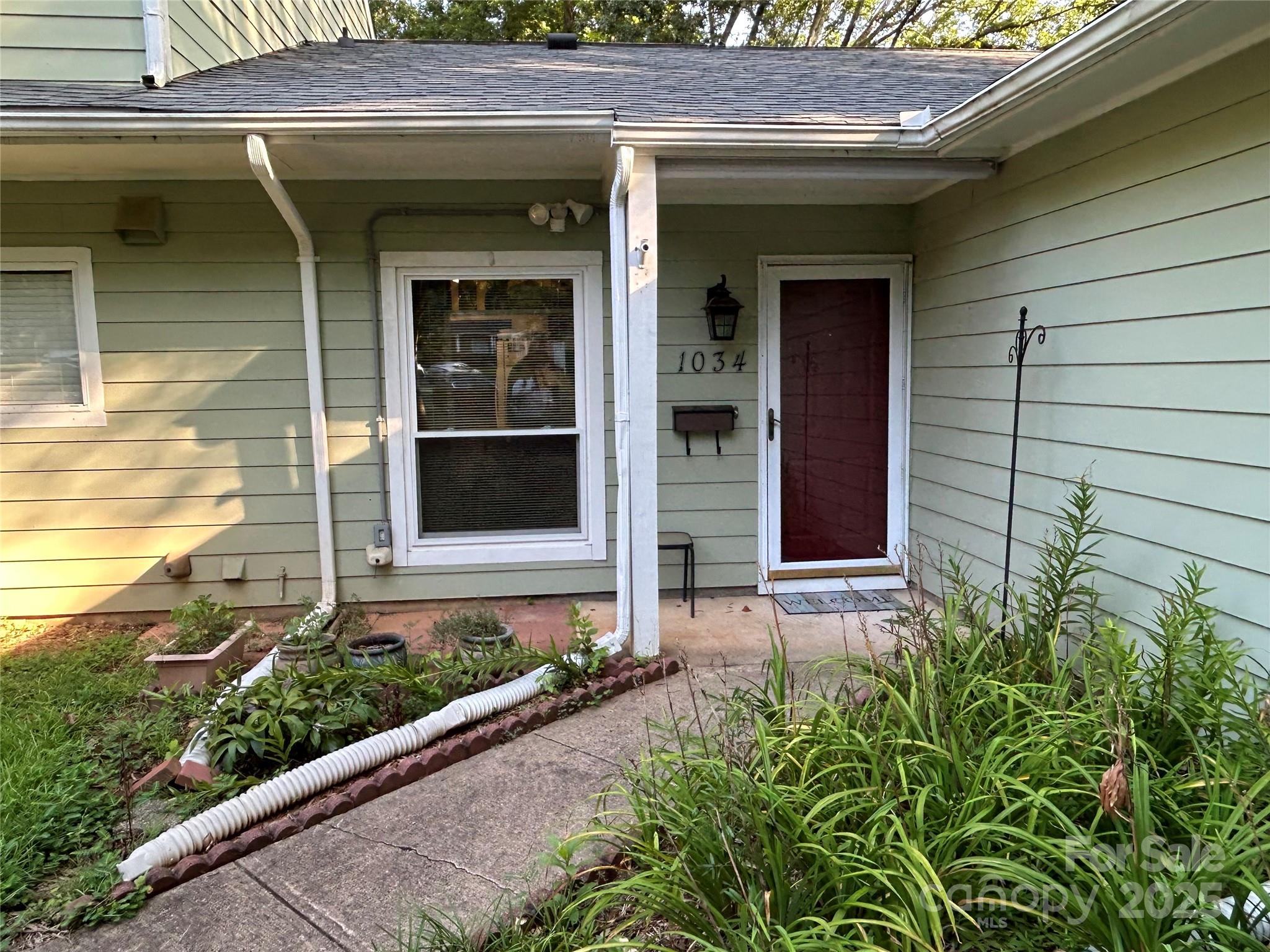 1034 Sardis Cove Drive