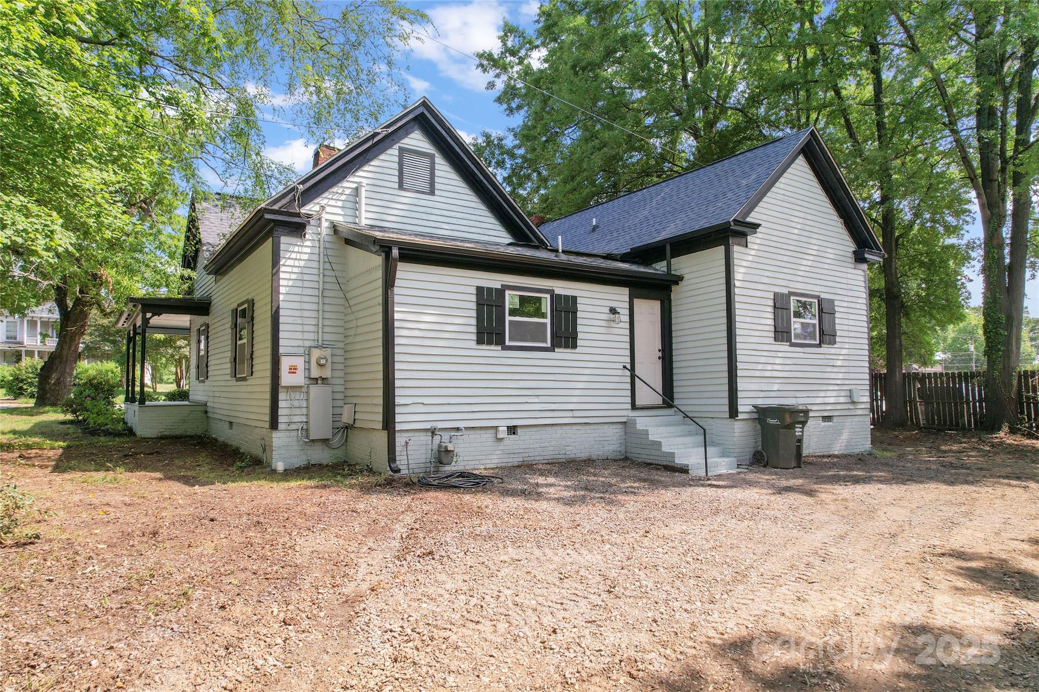 118 Cabarrus Avenue W