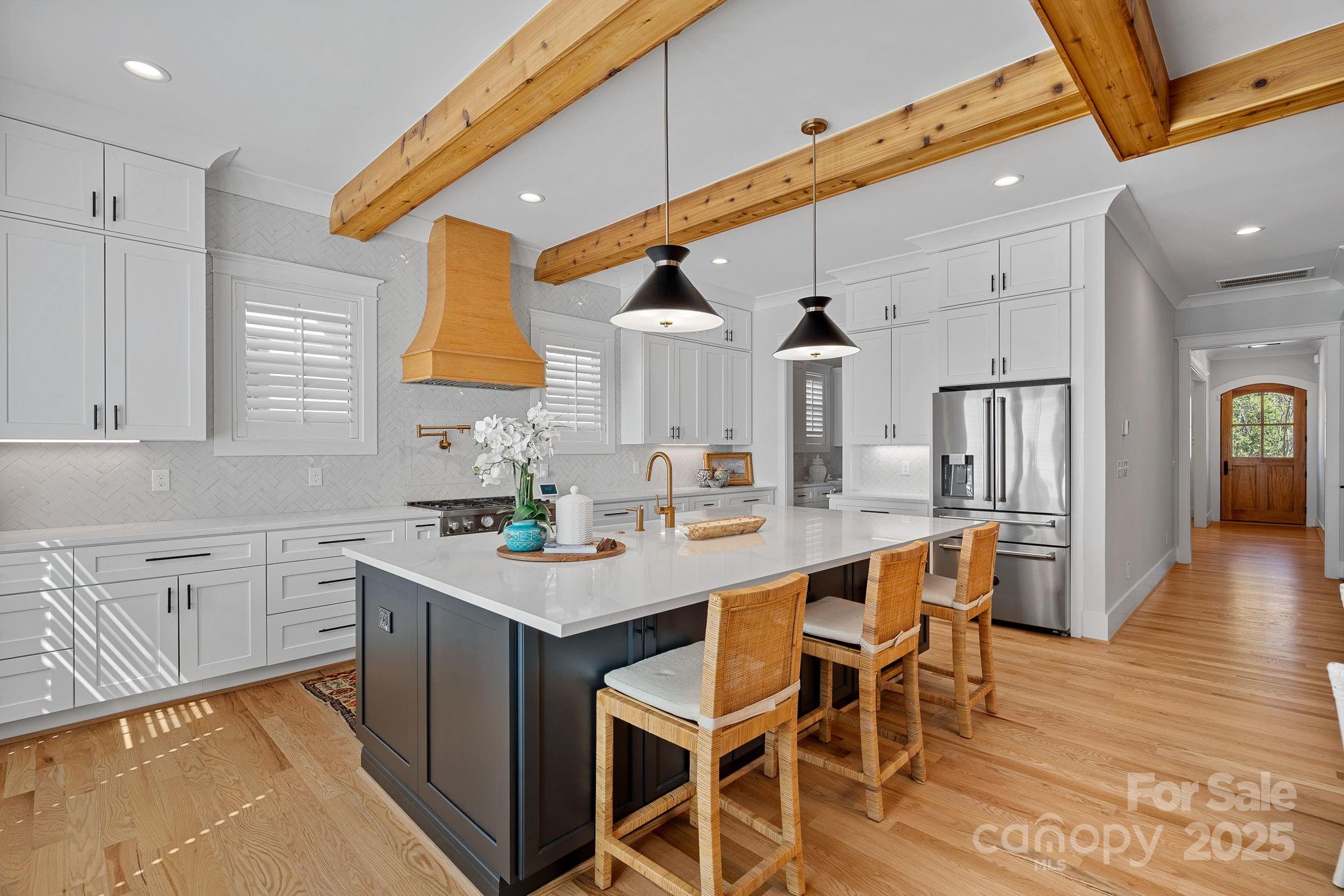 3228 E Ford Road