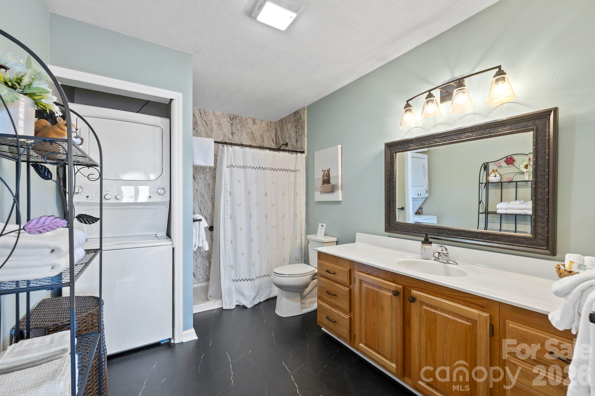 Toxaway Falls Condominium - Residential
