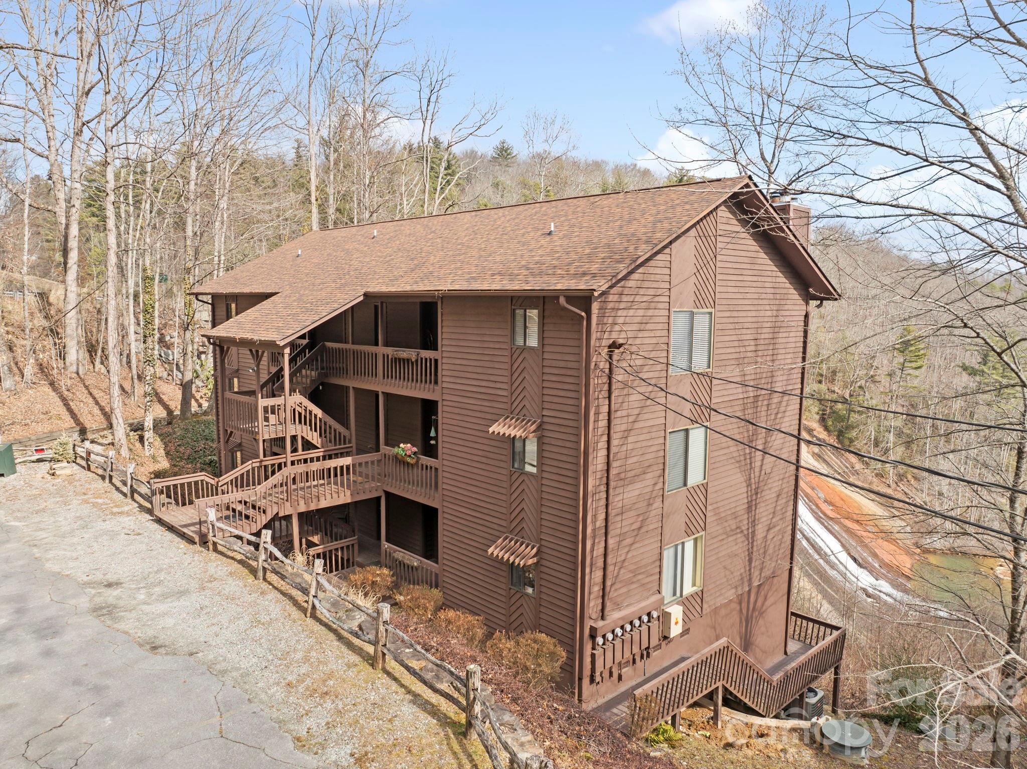 Toxaway Falls Condominium - Residential