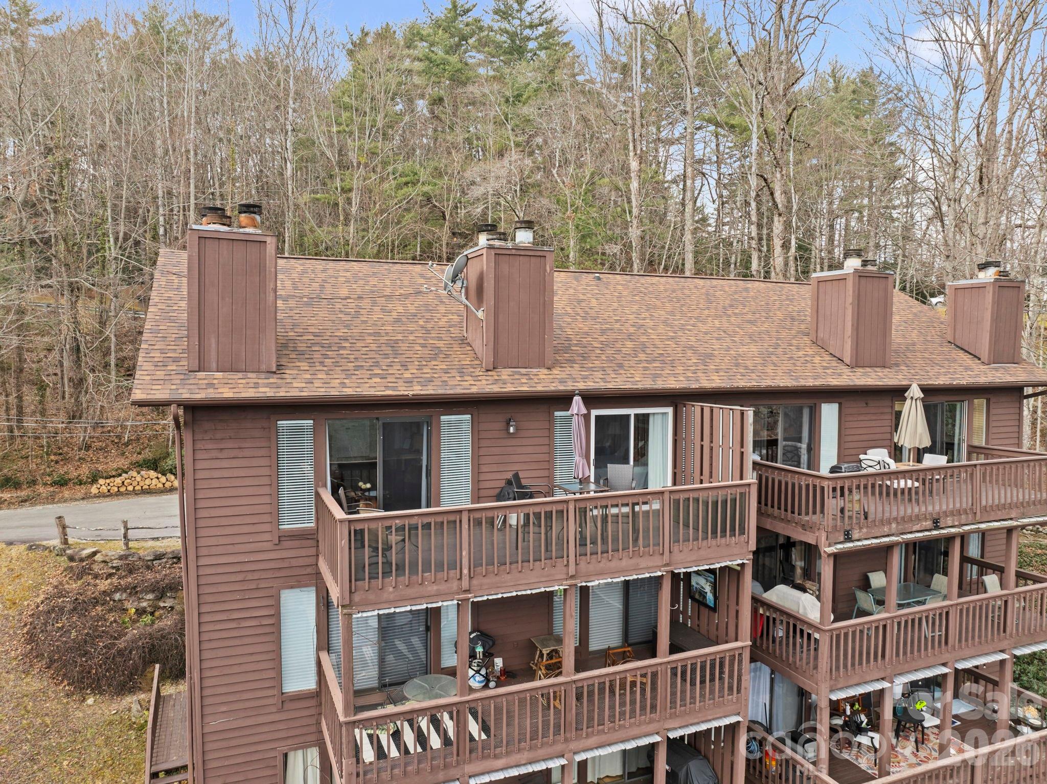 Toxaway Falls Condominium - Residential