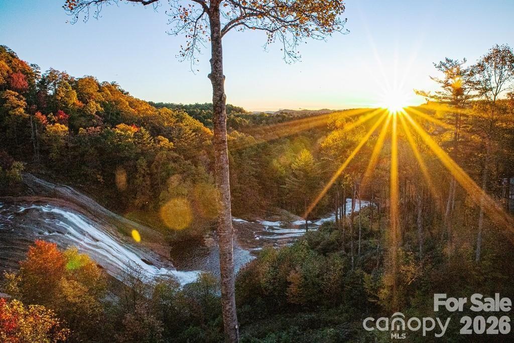 Toxaway Falls Condominium - Residential