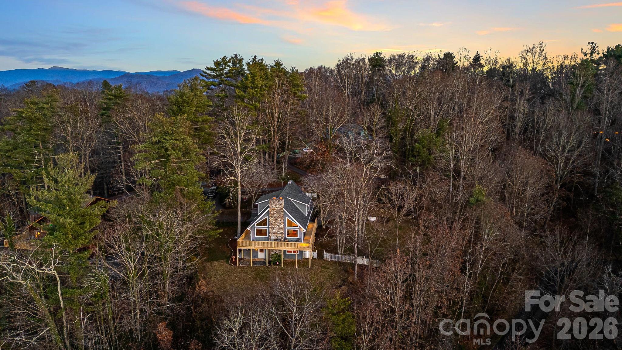 15 Crest Circle Drive