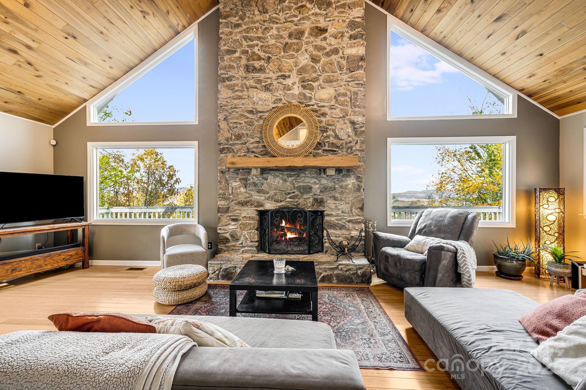 Jupiter Crest - Residential