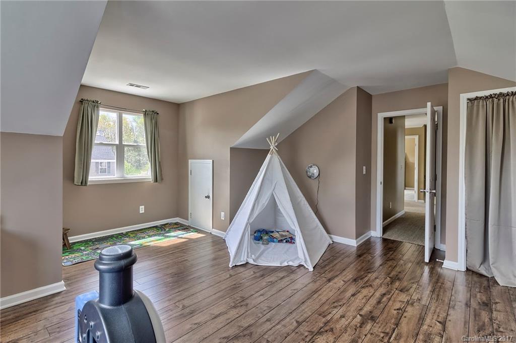 Regent Park - Residential