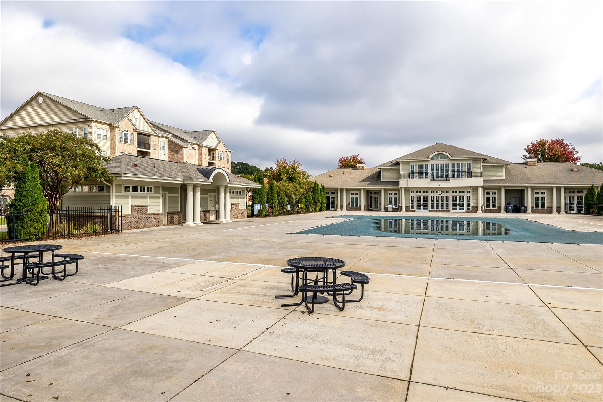 Park South Station - Residential