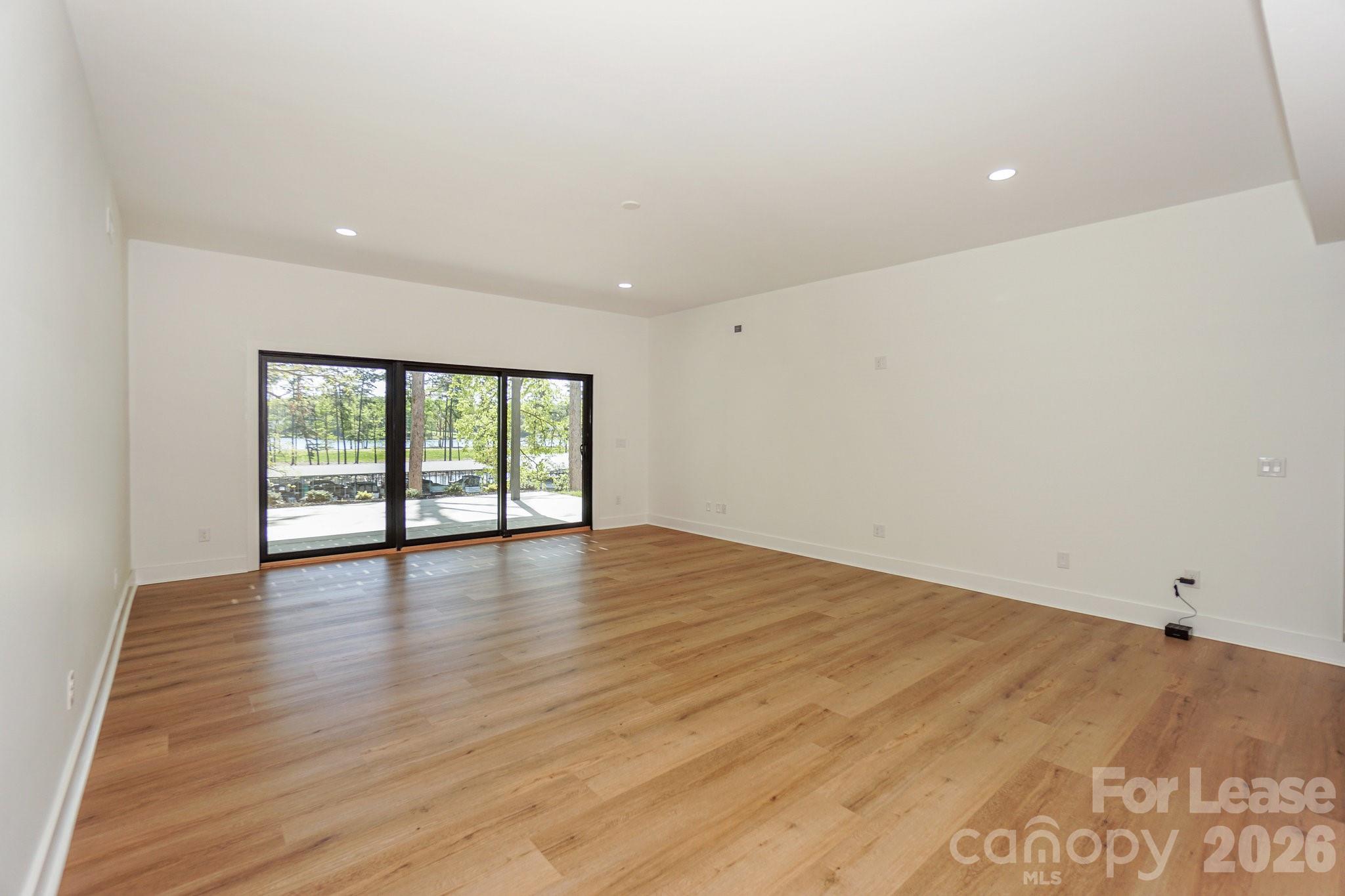 Pinnacle Shores - Residential Lease