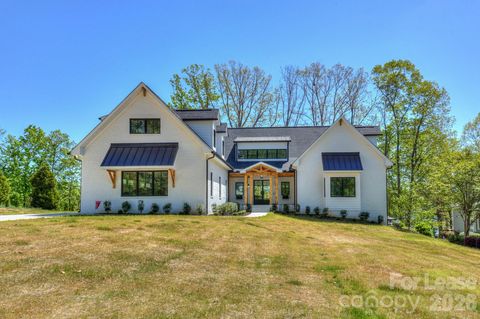 Photo of 153 High Hills Drive, Mooresville, NC 28117 (MLS # 4370976)