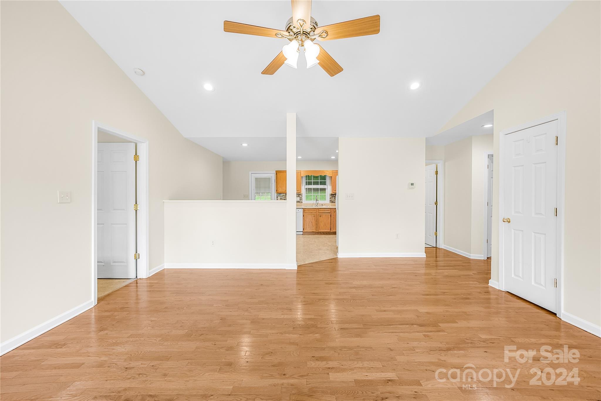 MEADOW GLEN - Residential