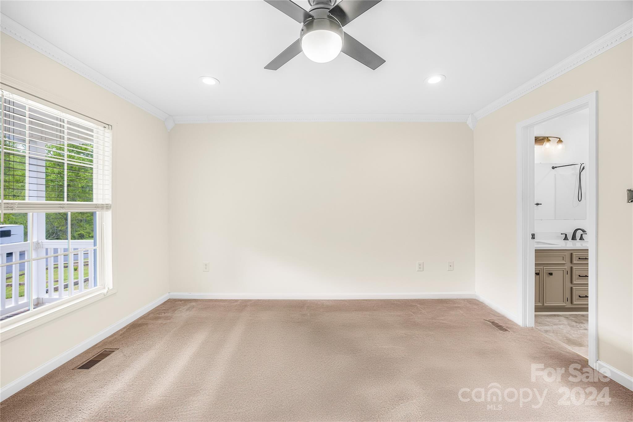 MEADOW GLEN - Residential