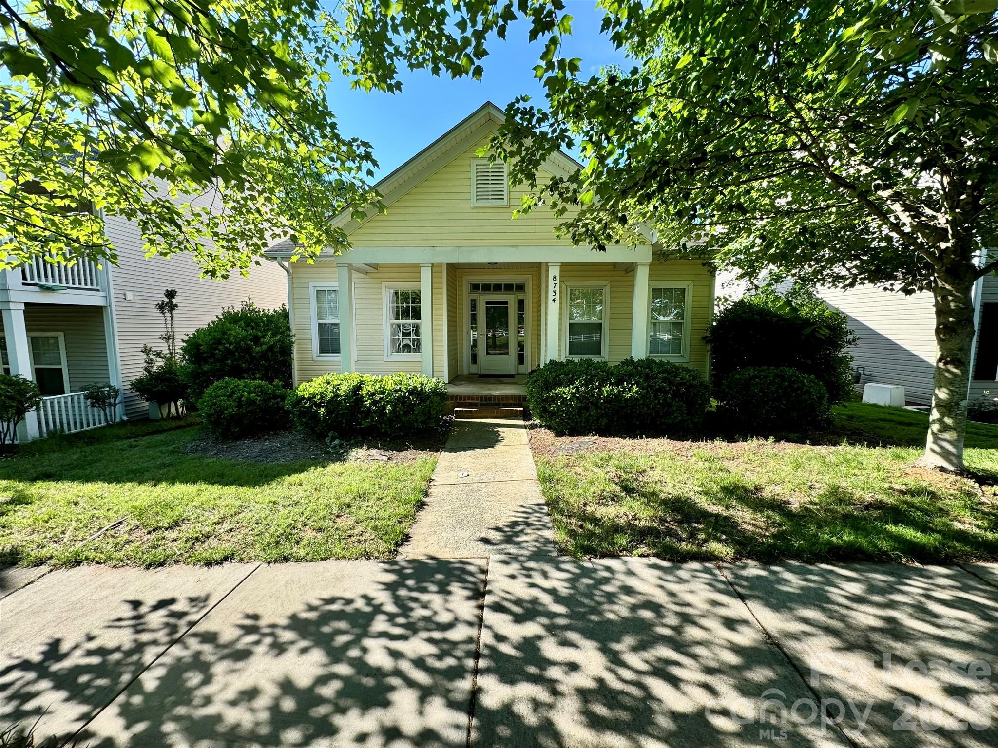 8734 Arrowhead Place Lane